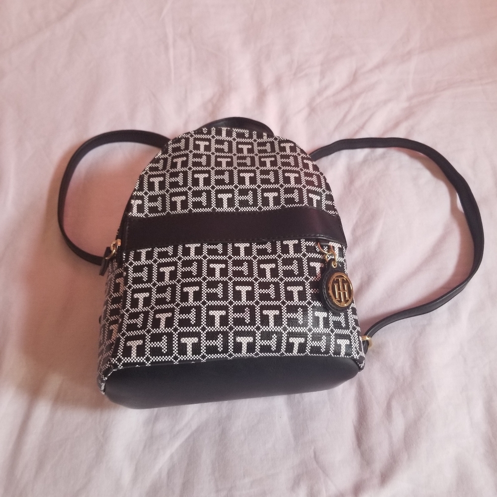Tommy hilfiger small backpack